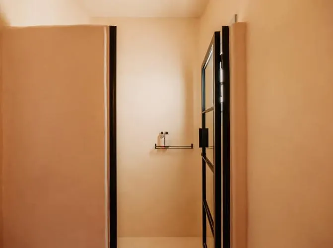 Soho Roc House Mykonos Парага