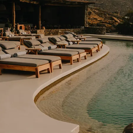 Soho Roc House Mykonos פאראגה