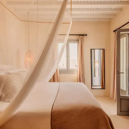 Soho Roc House Mykonos 5* פאראגה