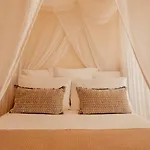 Soho Roc House Mykonos Отель Парага